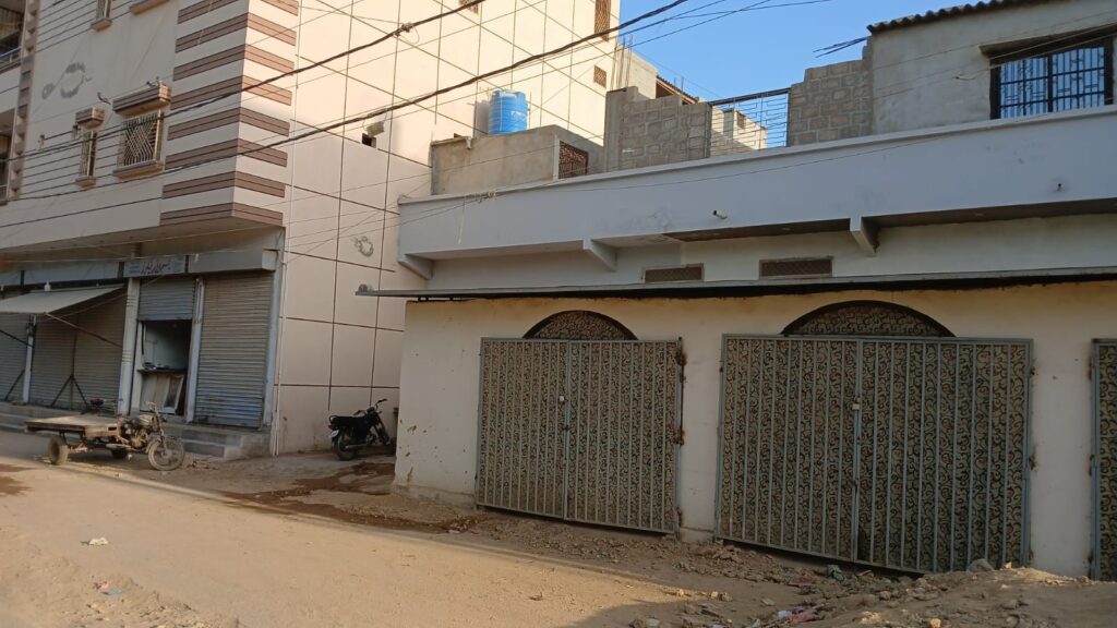 2 Side Corner House is Available For Sale