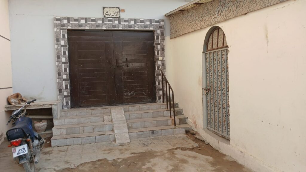 2 Side Corner House is Available For Sale